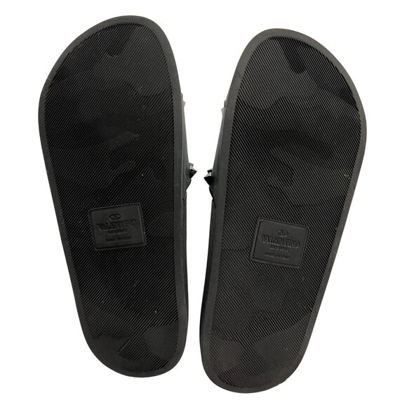 Valentino Garavani Rockstud Slide Sandals in Black - Picture 5 of 5